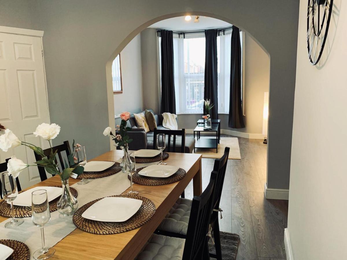 Modern & Luxurious Central Home - Free Parking ลิเวอร์พูล ภายนอก รูปภาพ